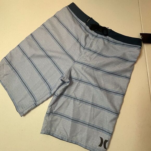 Hurley Shoreline Boardshorts 18/29 blue stripes - Picture 1 of 3